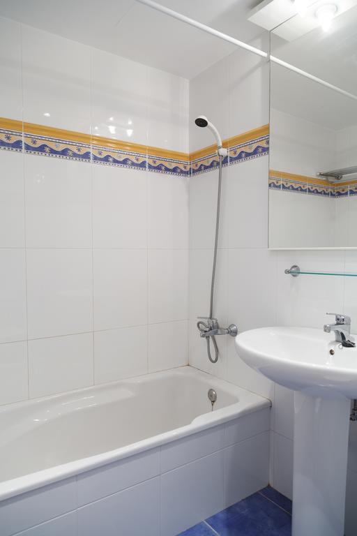 Uhc Rhin-Danubio Apartments Salou Exterior photo